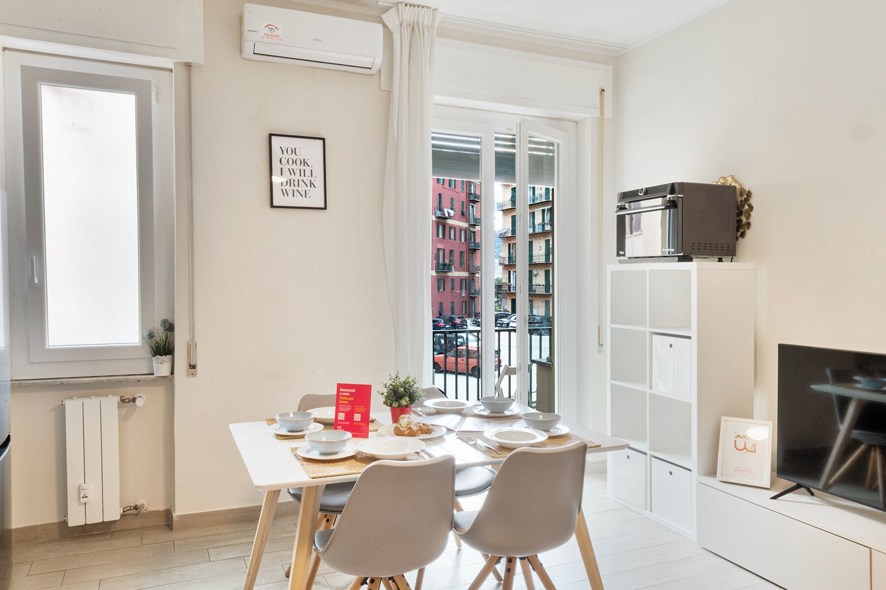 Apartment | Dining room