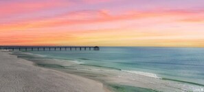 On the beach - Waterscape A205 ~ Gulf Views ~ Lazy River ~ Beach Service (Fort Walton Beach)