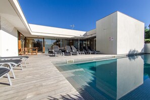 Pool - Villa “Ses Alzines” with Sea View, Pool, A/C, Wi-Fi, Balcony, Garden & Terrace (Sant Lluís)
