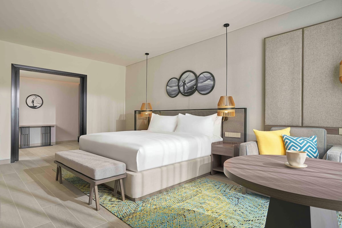 1 bedroom, premium bedding, memory foam beds, minibar