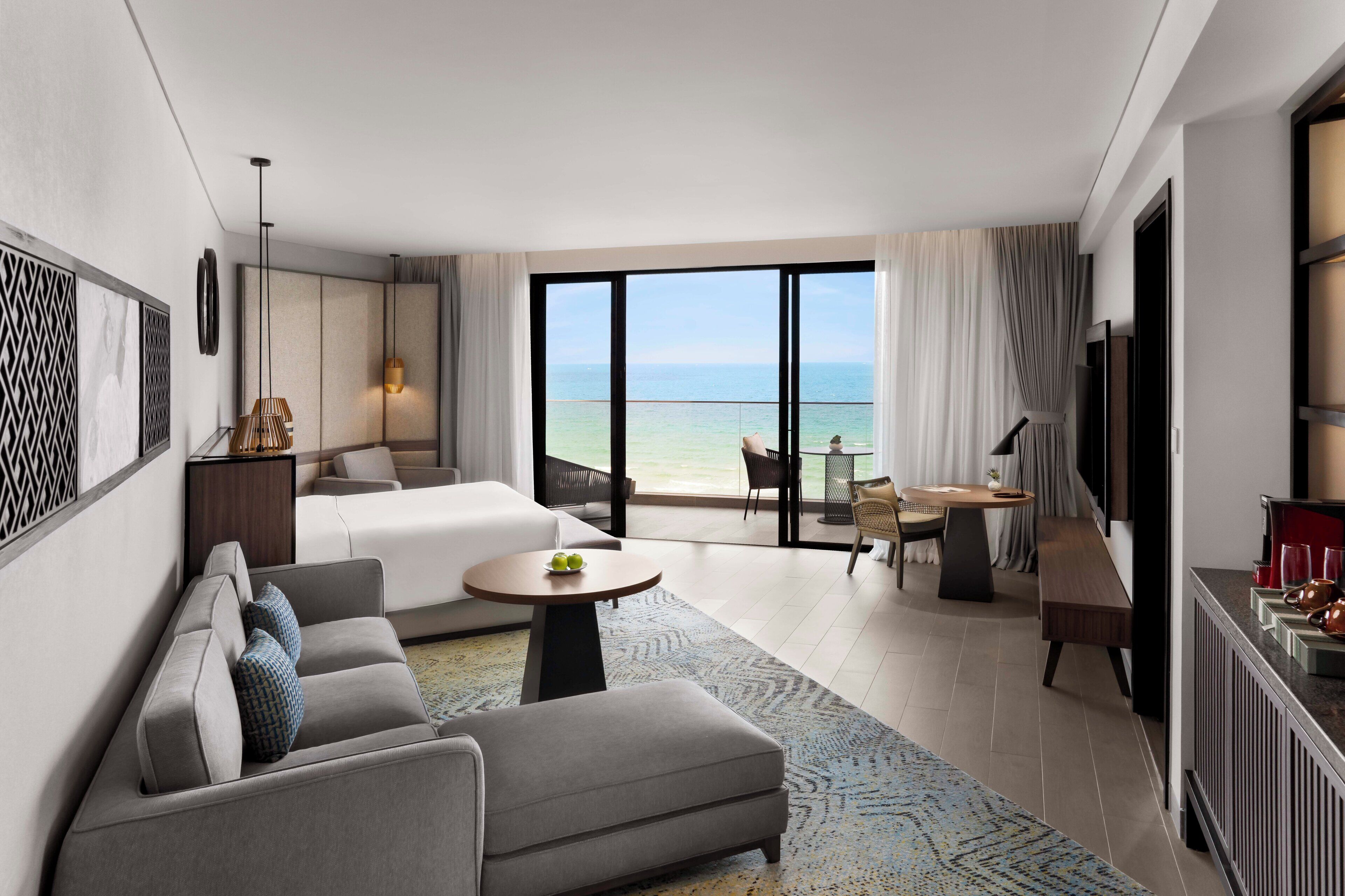 普通套房, 1 張特大雙人床 (Oceanfront View)