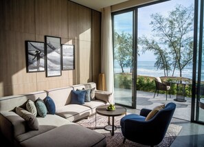 Villa, 2 Bedrooms (Seafront) | Premium bedding, memory foam beds, minibar, individually decorated - Crowne Plaza Phu Quoc Starbay by IHG (Phu Quoc)
