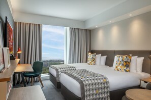 Kamar Standar, 2 Tempat Tidur Twin | Seprai premium, brankas, dan dilengkapi dengan perabotan berbeda-beda