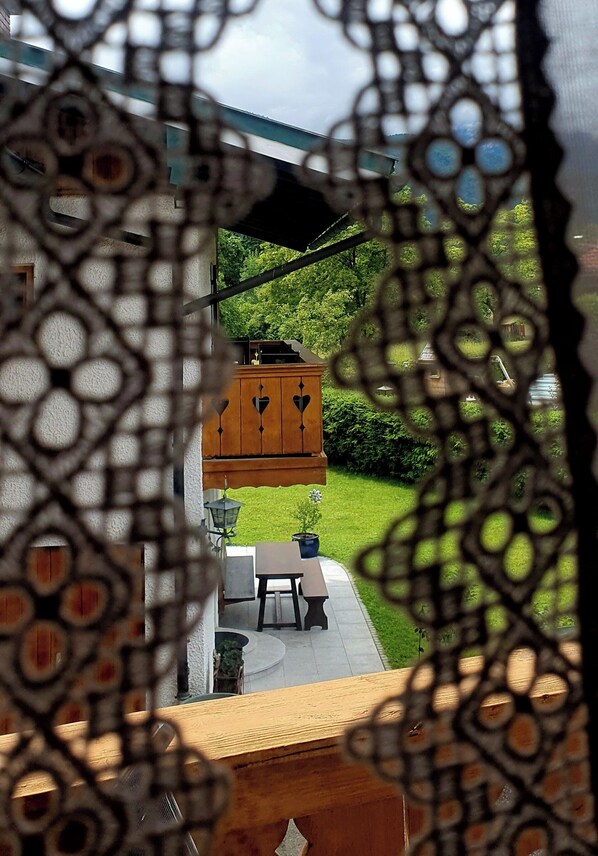 Terrace/patio - Ferienwohnung 5 Watzmannkind für 1-3 Pers., ca. 70 m², 2 SZ, Wohnkü., 2 Bäder, 2 Bk (Bischofswiesen)