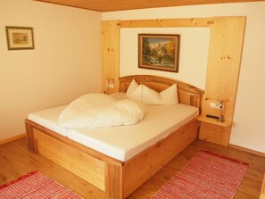 2 chambres, accès à Internet, literie fournie