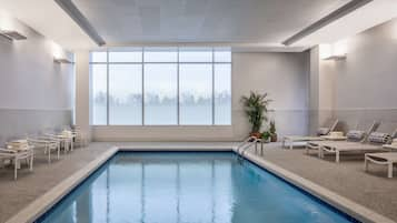 Indoor pool, sun loungers