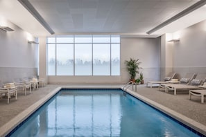 Indoor pool, sun loungers