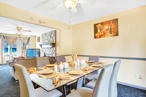 Dining - Entire 3 Bedroom Luxury in Atlanta Metro with private backyard. (Duluth)