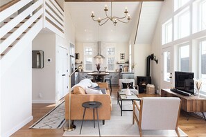 TV, peis, TV-spill og Netflix