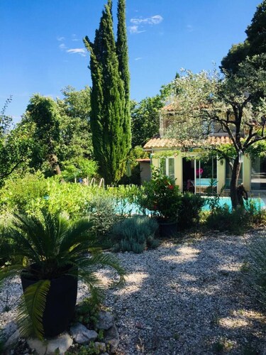 La villa Flora - bed and breakfast - Nyons