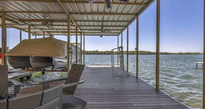 Westwind- Lakefront w/ Views, Boat Dock, & Kayaks