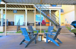 Terrace/patio - Westwind- Lakefront w/ Views, Boat Dock, & Kayaks (Kingsland)