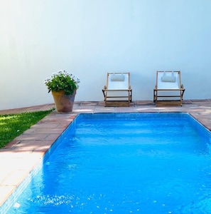 Outdoor pool - Villa with private pool, two porches 600 m from the beach in pinar de costa (Roche)
