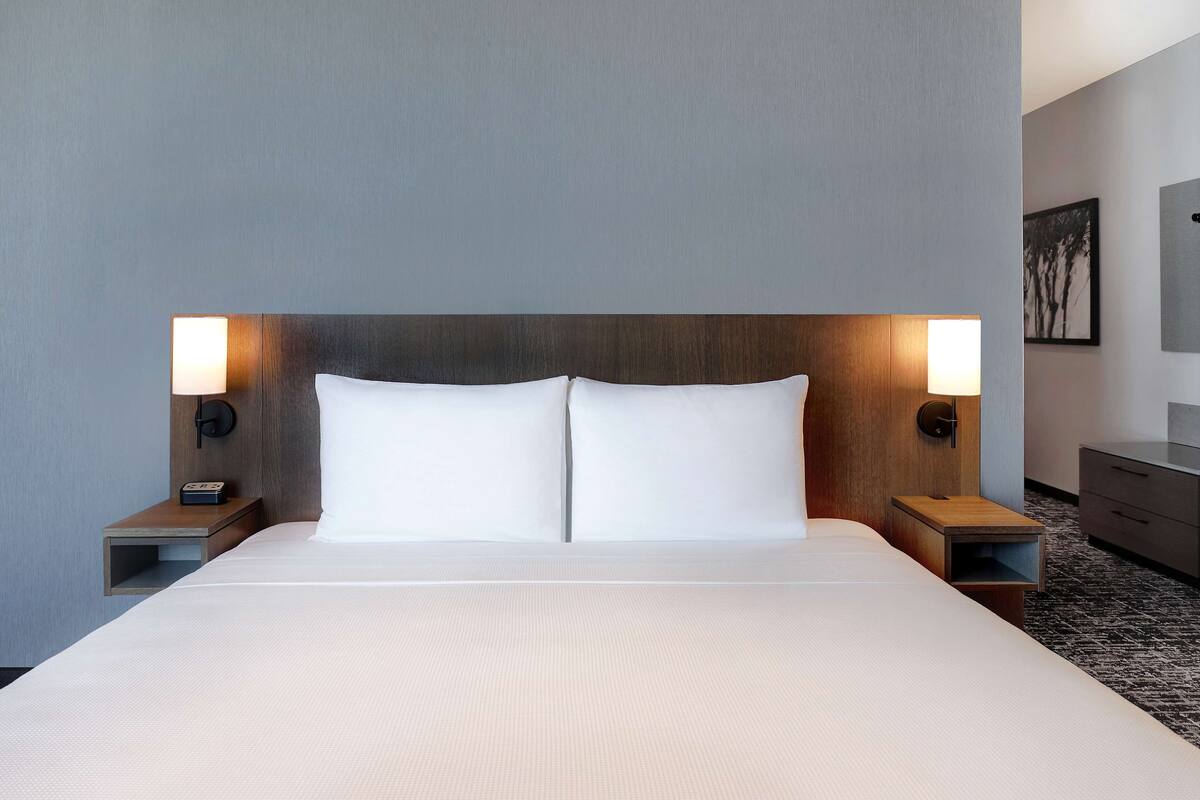 1 bedroom, in-room safe, individually decorated, individually furnished