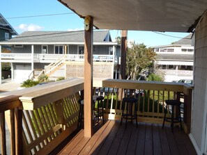 Terrace/patio - Cute condo in the heart of Wrightsville Beach! (Wrightsville Beach)