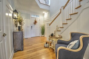 Interior - "Haven By The Sound" - Intercoastal Waterway Home w/ Pool, 6 Bedrooms / 6.5 Bathrooms (Holden Beach)