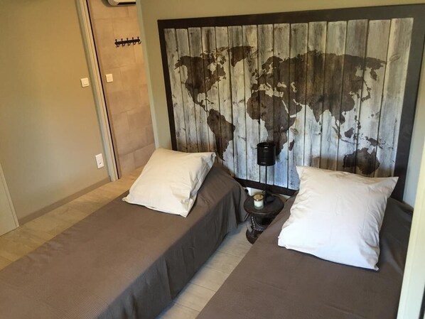 3 bedrooms, soundproofing, iron/ironing board, travel crib
