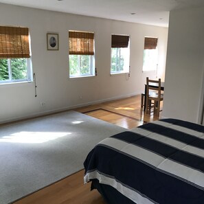 1 室のベッドルーム、WiFi