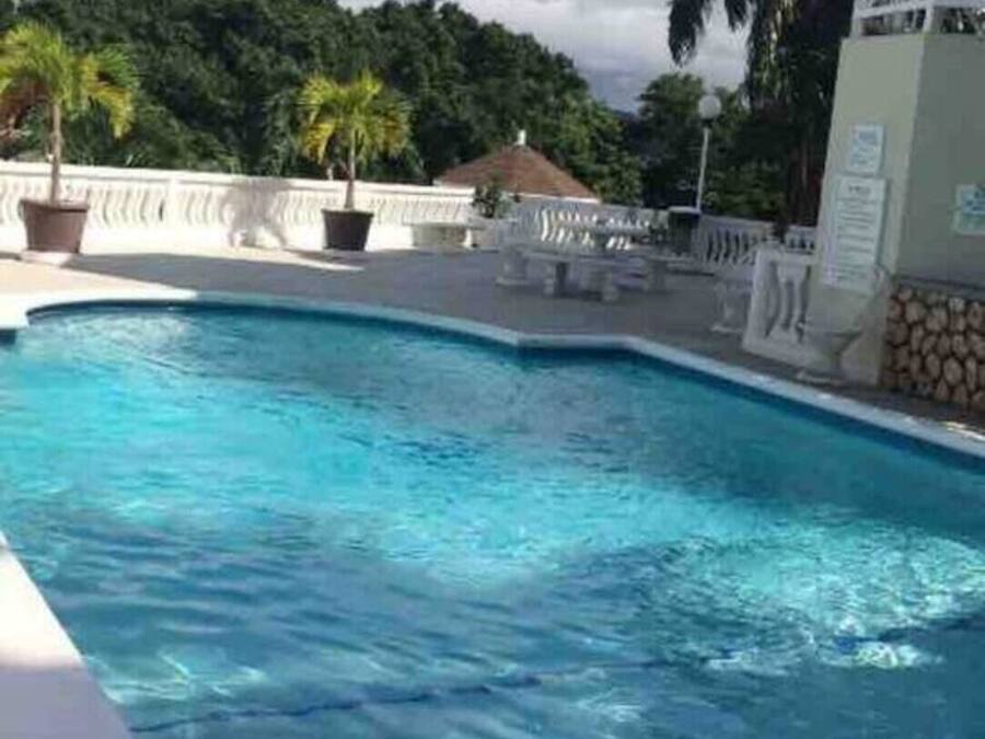 Villa | Pool