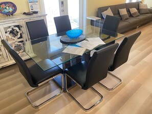 5 camere, ferro/asse da stiro, Wi-Fi gratuito, lenzuola