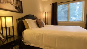 House (CP20) | 3 bedrooms, premium bedding, free WiFi