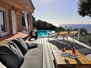 Utomhuspool