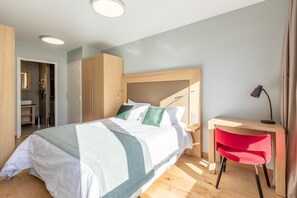 3 bedrooms, WiFi, bed sheets