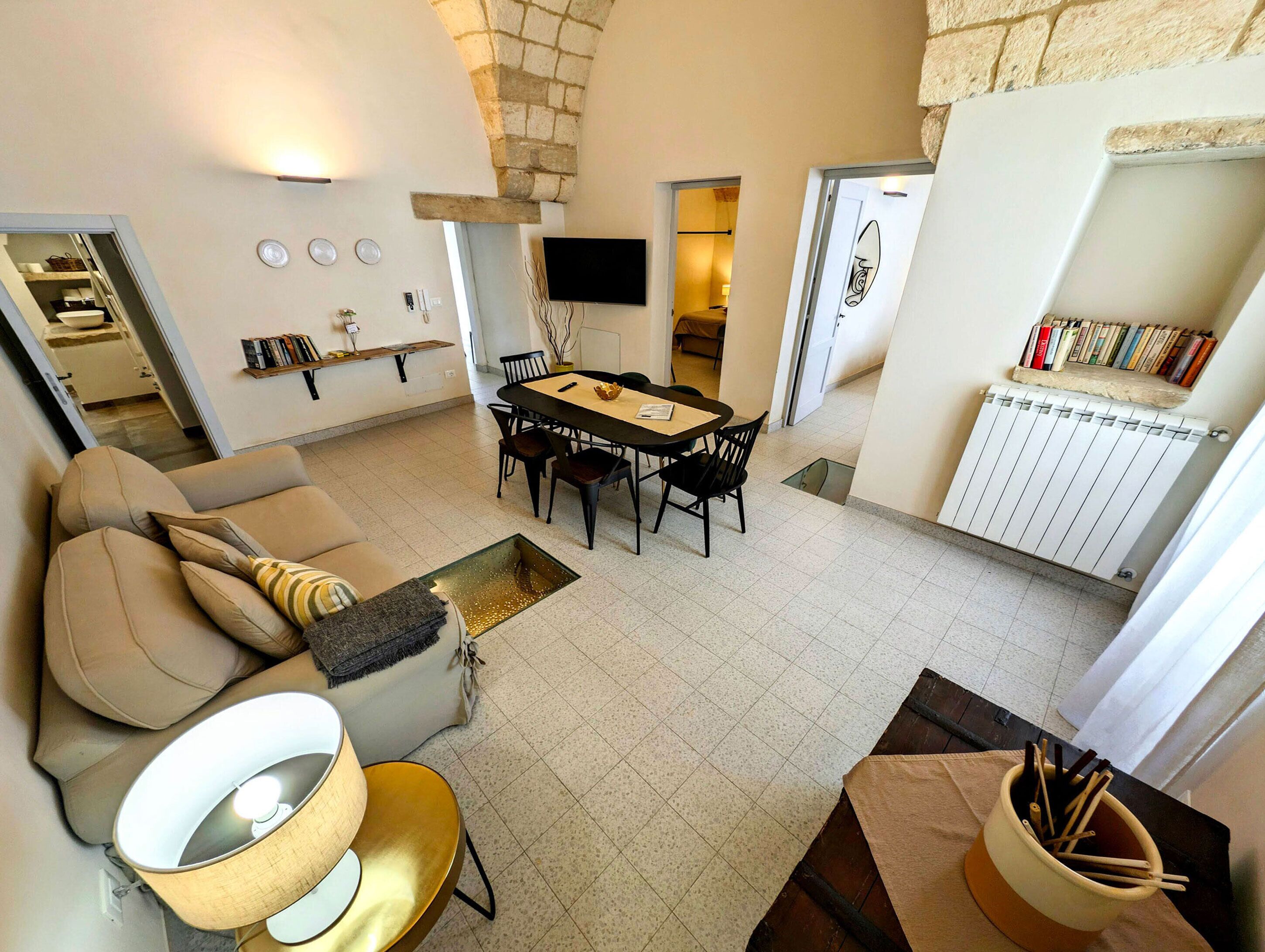 Exclusive-Ferienhaus (Fausta) | Wohnbereich | 50-Zoll-Smart-TV mit Digitalempfang, Fernseher, Netflix