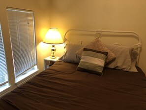 1 bedroom, iron/ironing board, WiFi, bed sheets