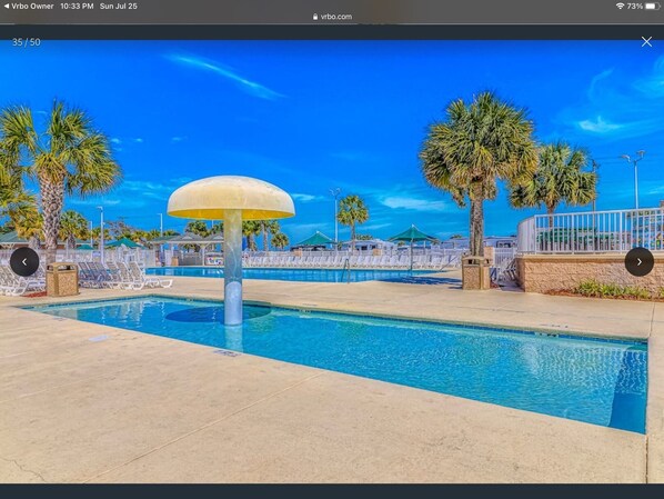 Innenpool, Außenpool