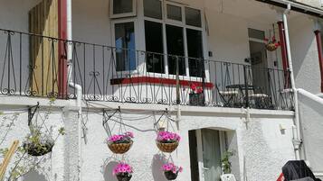 Apartment, Multiple Beds | Exterior