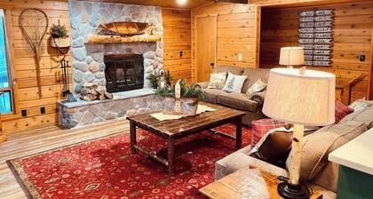 Fabulous stay in fun Manitowish getaway (+Pontoon)