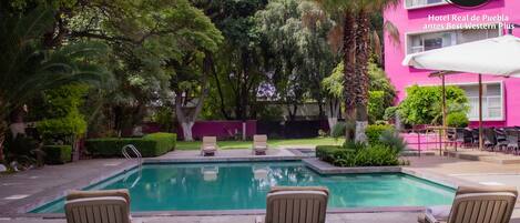 Outdoor pool