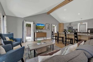 Smart TV, books, offices