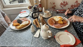 Petit déjeuner compris