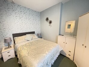 Comfort Double Room, Ensuite, Mountain View (Small )