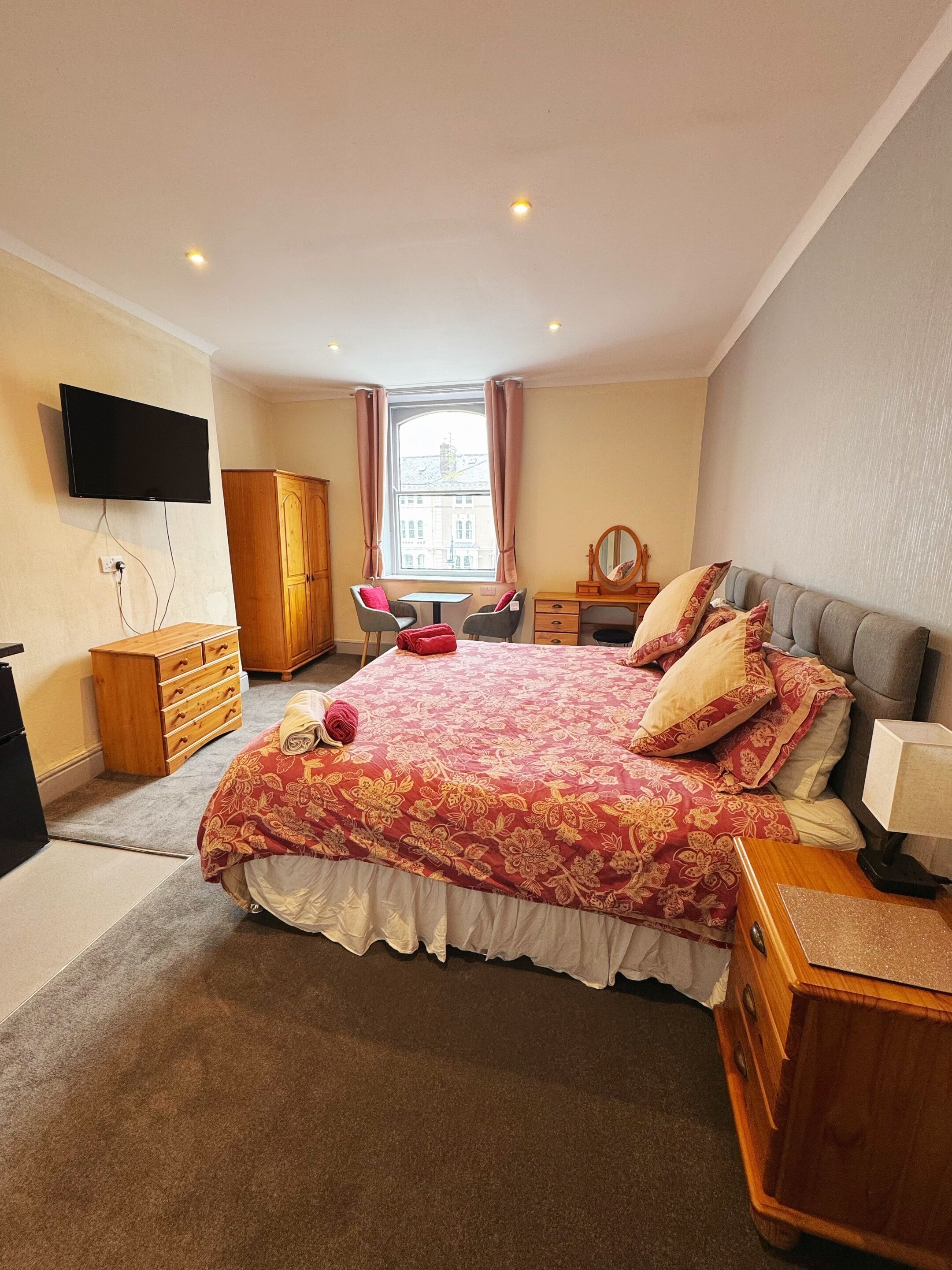 Dobbeltrom, eget bad (apartment with kitchen) | 1 soverom