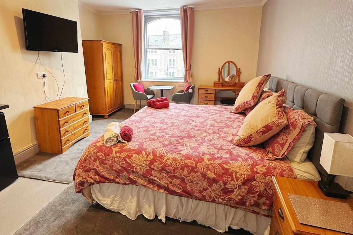 Dobbeltrom, eget bad (apartment with kitchen) | 1 soverom