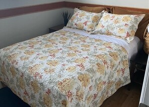 5 Schlafzimmer, Schreibtisch, kostenloses WLAN, Bettwäsche