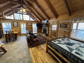 1 bedroom, bed sheets