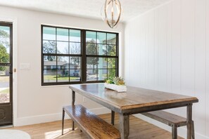 Dining - Perfect Getaway for Family Beach Vacation (Jacksonville Beach)