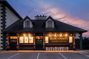 Se sirven cenas y cocina irlandesa