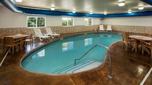 Innenpool, Liegestühle