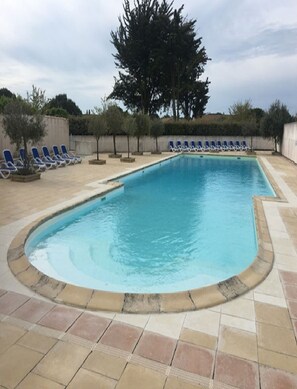 Piscina externa, piscina aquecida