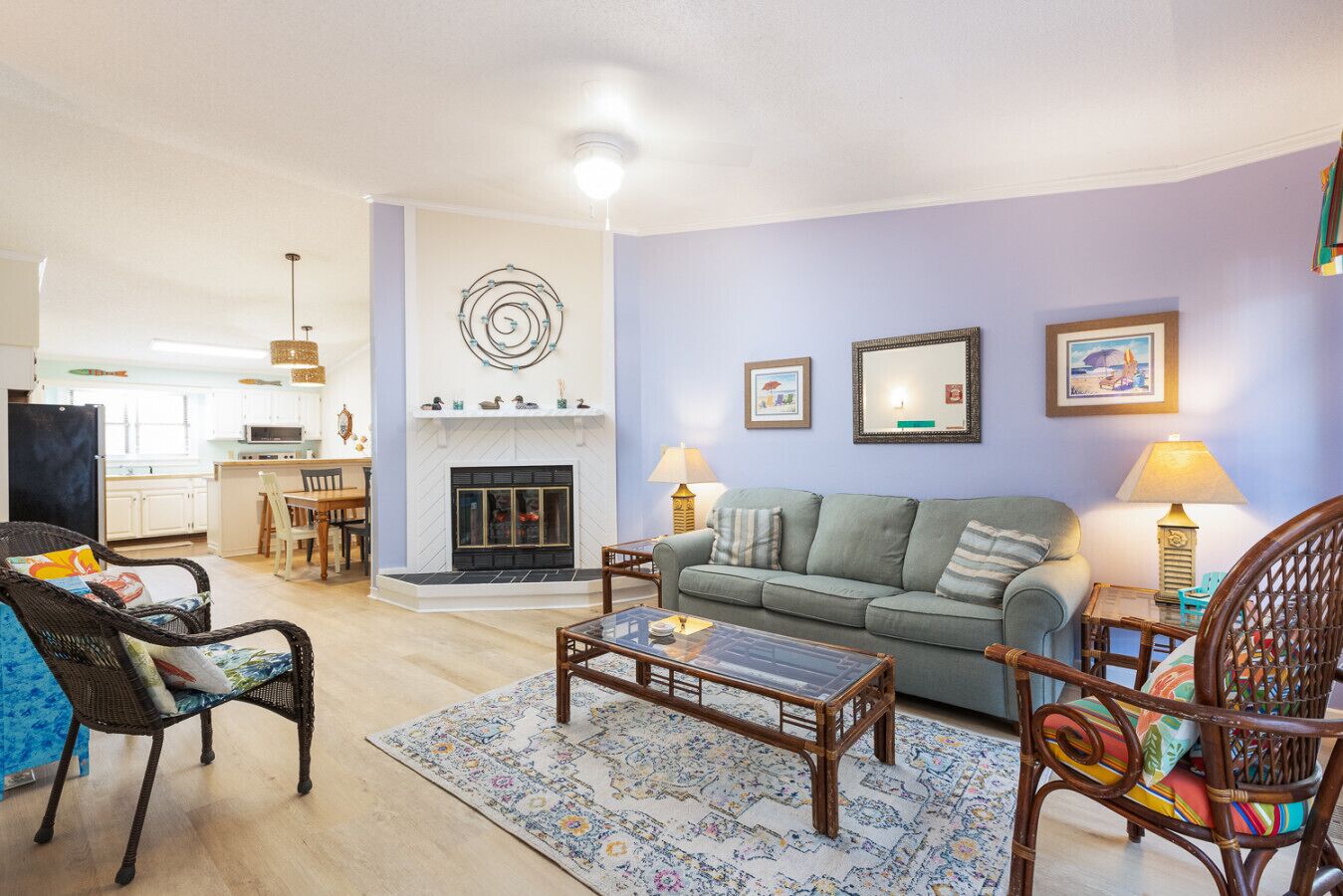 Flat-screen TV, fireplace, table tennis