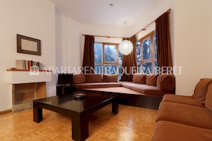 TV - Dossau - Edificio Biciberri (Baqueira)