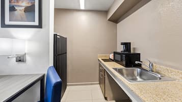 Chambre, 1 grand lit, accessible aux personnes à mobilité réduite, non-fumeur