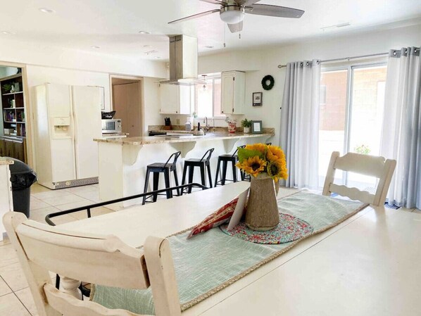 Interior - Swiss Corner Cottage * Private-Heated Indoor Pool (Santa Clara)