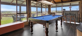 Meningie Homestead: Enjoy a country getaway on the banks of the Tambo River