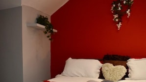 Unclassified image, 3 of 21, button - Secret Haven In Stockton (Stockton-on-Tees)